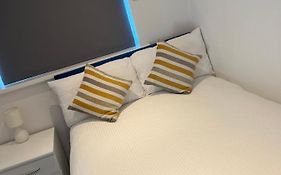Stylish 2Bed House In Birmingham